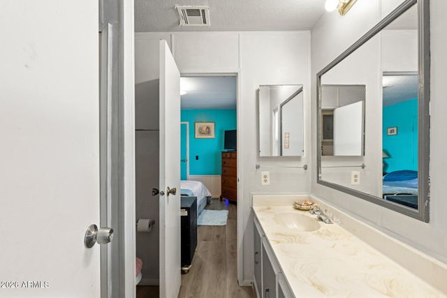 305 S VAL VISTA Drive 243, Mesa, AZ 85204