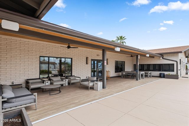 305 S VAL VISTA Drive 243, Mesa, AZ 85204
