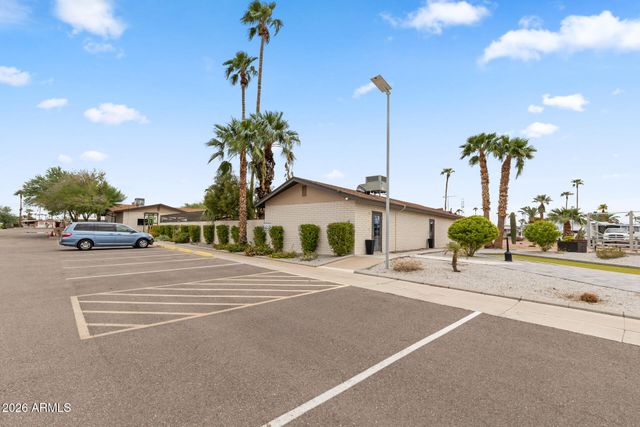 305 S VAL VISTA Drive 243, Mesa, AZ 85204