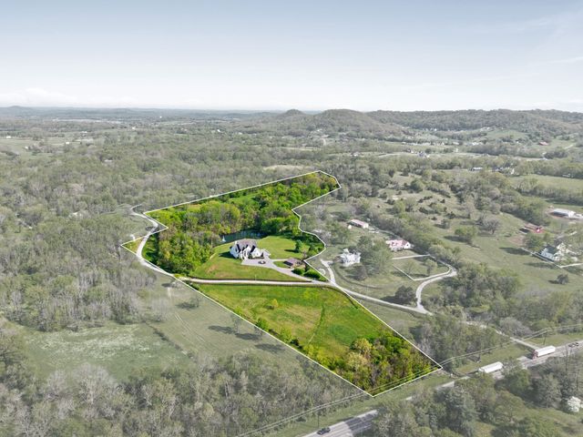 8992 Horton Hwy, College Grove, TN 37046