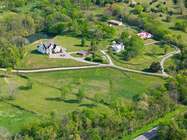 8992 Horton Hwy, College Grove, TN 37046