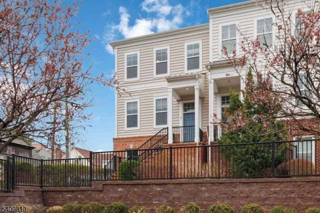 7 Maple Ave 6, Morristown Town, NJ 07960