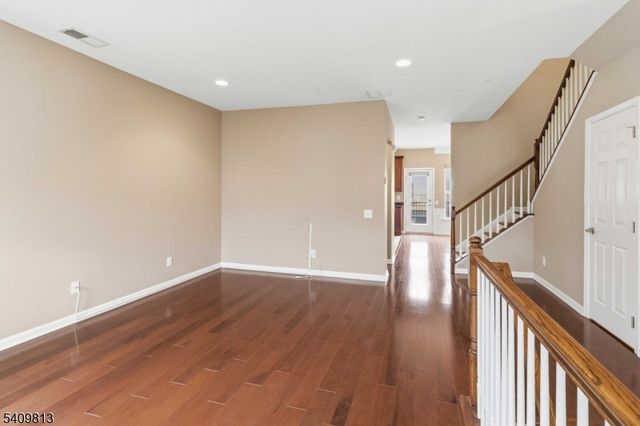 7 Maple Ave 6, Morristown Town, NJ 07960