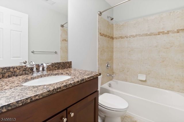 7 Maple Ave 6, Morristown Town, NJ 07960