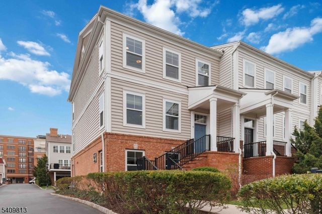 7 Maple Ave 6, Morristown Town, NJ 07960
