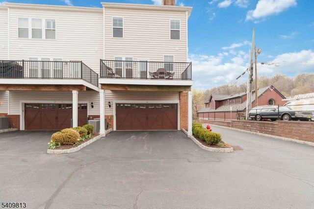 7 Maple Ave 6, Morristown Town, NJ 07960