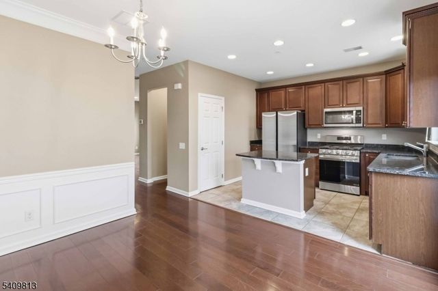7 Maple Ave 6, Morristown Town, NJ 07960