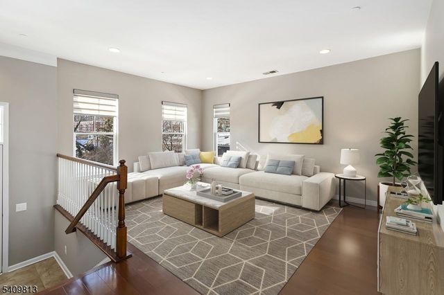 7 Maple Ave 6, Morristown Town, NJ 07960