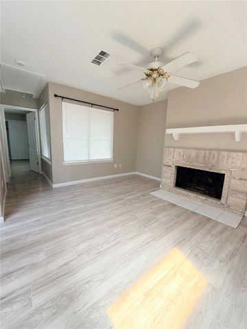 12955 Wirevine Lane, Houston, TX 77072