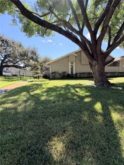 12955 Wirevine Lane, Houston, TX 77072