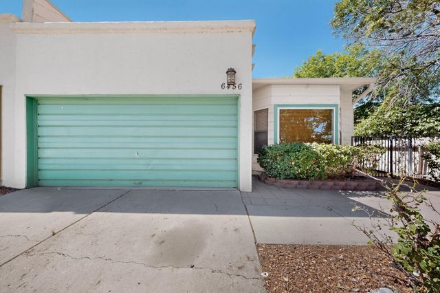 6456 Pine Park Place NE, Albuquerque, NM 87109