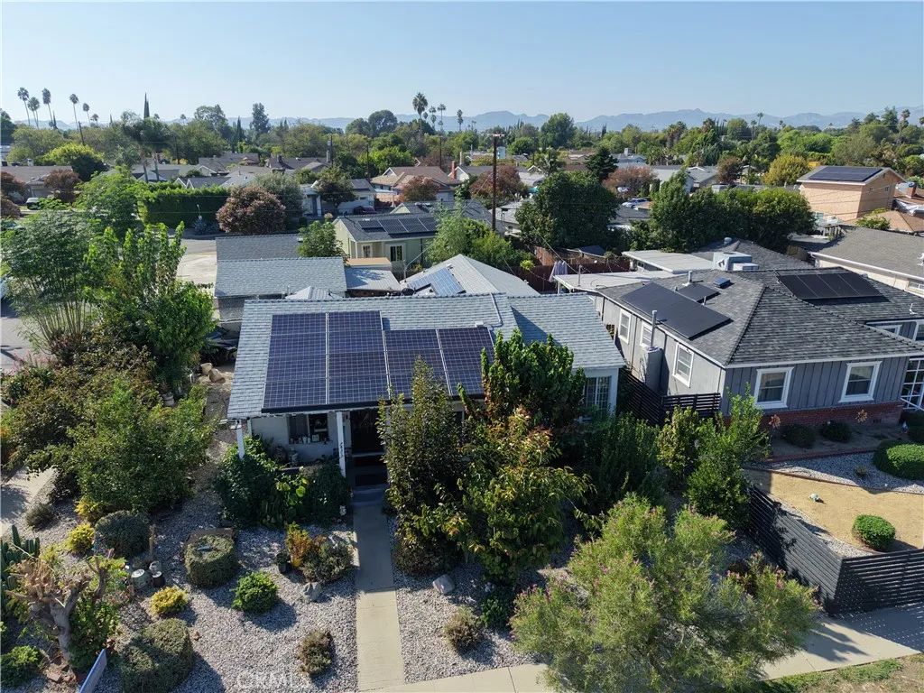 7431 Topeka Drive, Reseda, CA 91335