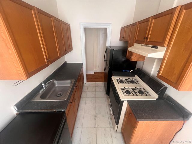 37-20 81 Street 5E, Jackson Heights, NY 11372