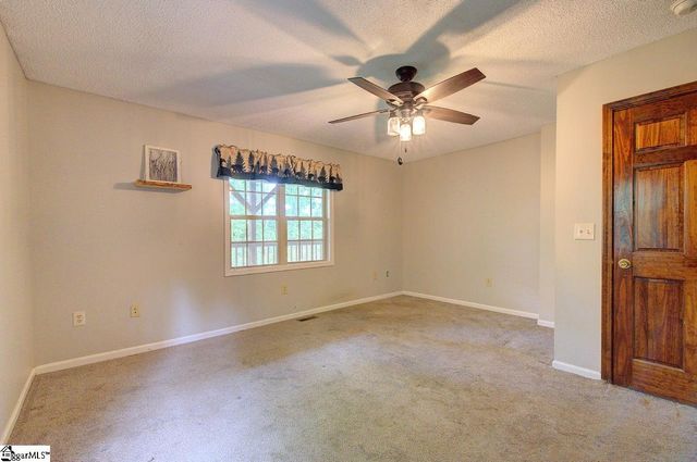 189 Caledonia Road, Landrum, SC 29356