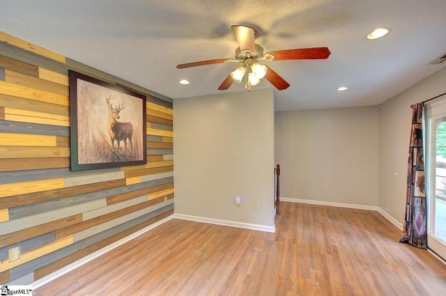 189 Caledonia Road, Landrum, SC 29356