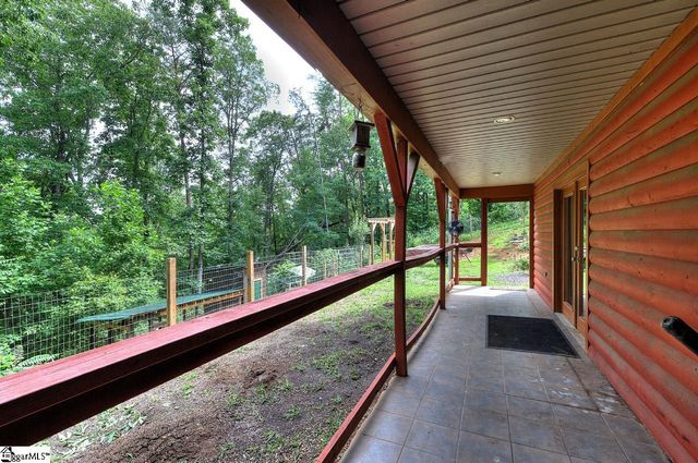 189 Caledonia Road, Landrum, SC 29356