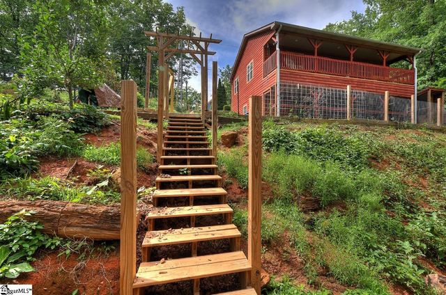 189 Caledonia Road, Landrum, SC 29356
