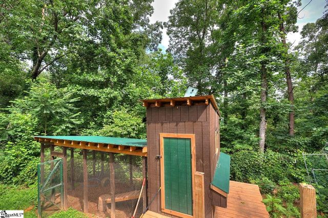 189 Caledonia Road, Landrum, SC 29356