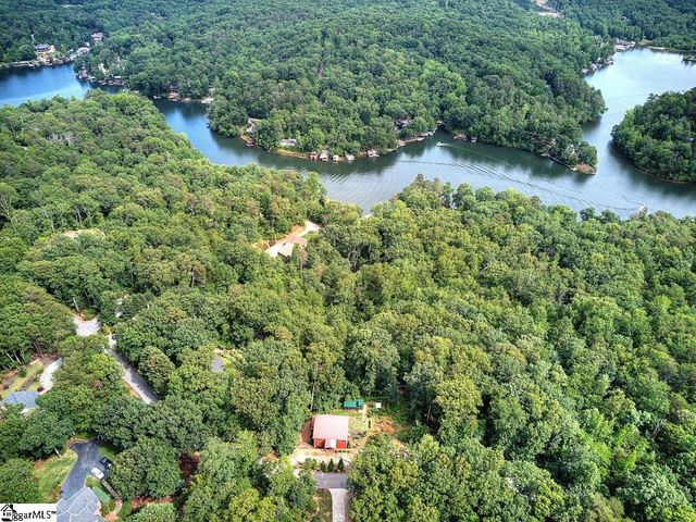 189 Caledonia Road, Landrum, SC 29356