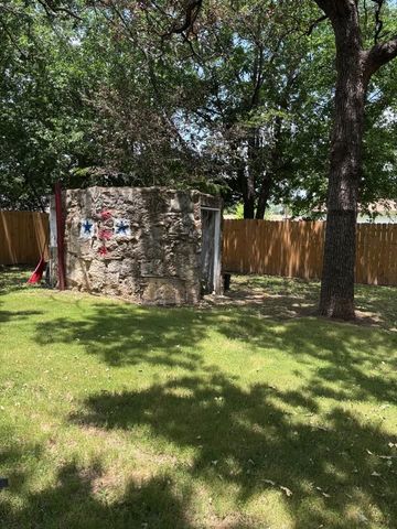 525 W Elm Street, Stephenville, TX 76401