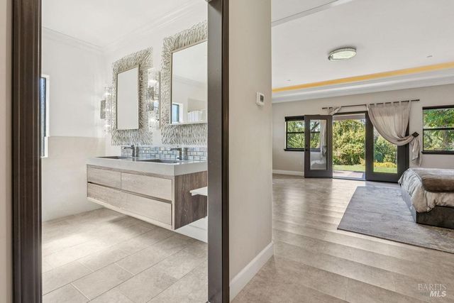 695 Quietwater Rd, Santa Rosa, CA 95404