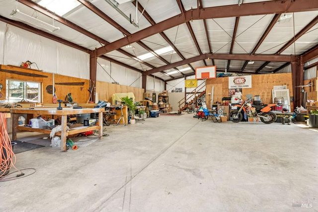 695 Quietwater Rd, Santa Rosa, CA 95404