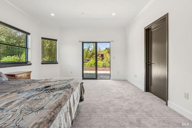 695 Quietwater Rd, Santa Rosa, CA 95404