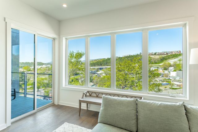 411 Fairpoint Street 203, Chattanooga, TN 37405