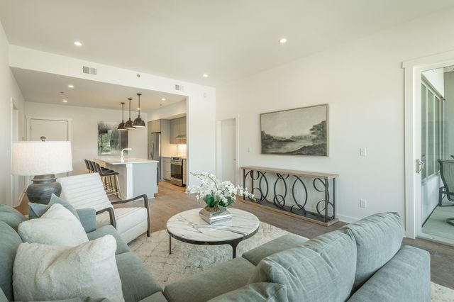 411 Fairpoint Street 203, Chattanooga, TN 37405