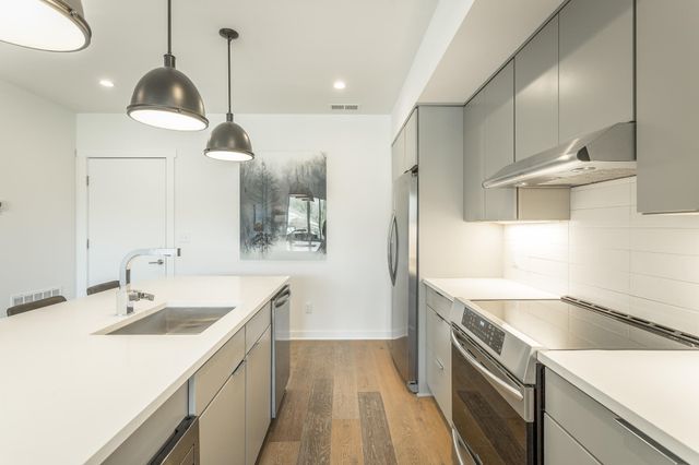 411 Fairpoint Street 203, Chattanooga, TN 37405