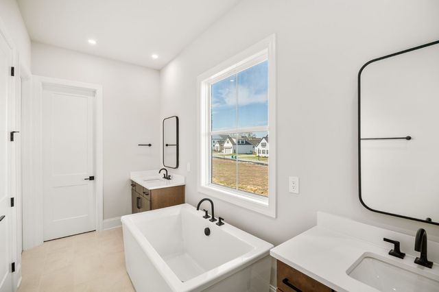 1958 Harmony Rd, Spring Hill, TN 37174