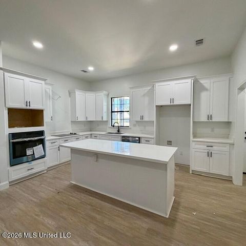 2313 Broadmoor Drive, Gautier, MS 39553