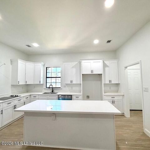 2313 Broadmoor Drive, Gautier, MS 39553
