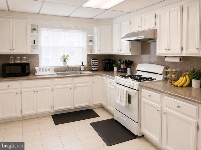 3305 PRINCETON AVE, Philadelphia, PA 19149