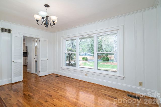 1105 Hillcrest Drive, Cherryville, NC 28021