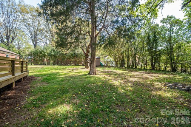 1105 Hillcrest Drive, Cherryville, NC 28021