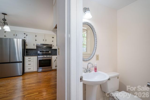 1105 Hillcrest Drive, Cherryville, NC 28021