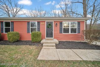 8703 Riverbirch Ct, Pewee Valley, KY 40056