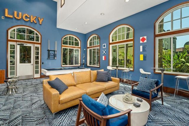 4165 Executive Dr F107, La Jolla, CA 92037