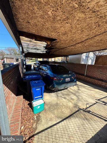 44 CRITTENDEN ST NE, Washington, DC 20011