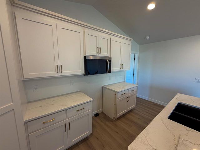 N8853 GALWAY LANE, Appleton, WI 54915
