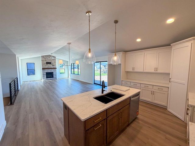N8853 GALWAY LANE, Appleton, WI 54915