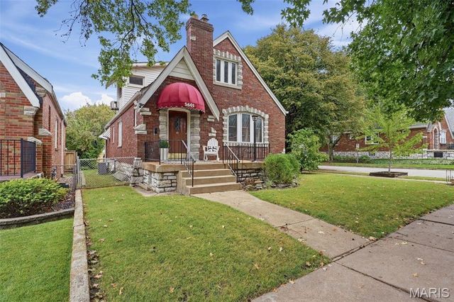 5601 Walsh Street, St Louis, MO 63109