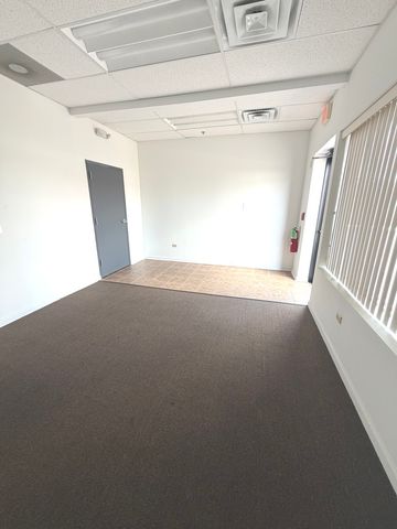 3540 STERN Road 110, St. Charles, IL 60174