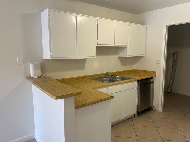 435 E 9th Avenue Apt 1, Mesa, AZ 85204