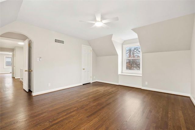 6728 Cherry Street, Kansas City, MO 64131