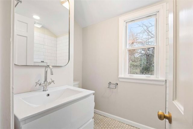 6728 Cherry Street, Kansas City, MO 64131