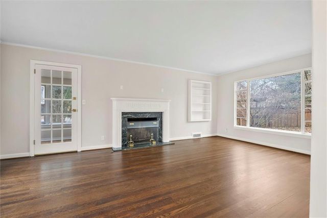 6728 Cherry Street, Kansas City, MO 64131