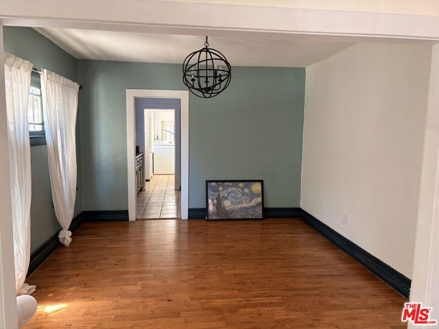 1183 W 37th Drive, Los Angeles, CA 90007