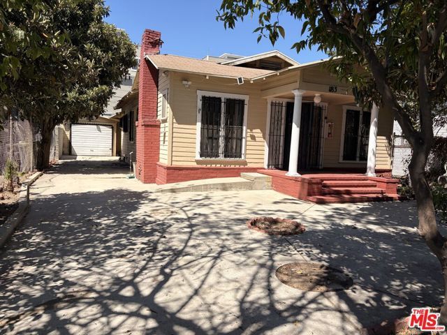 1183 W 37th Drive, Los Angeles, CA 90007